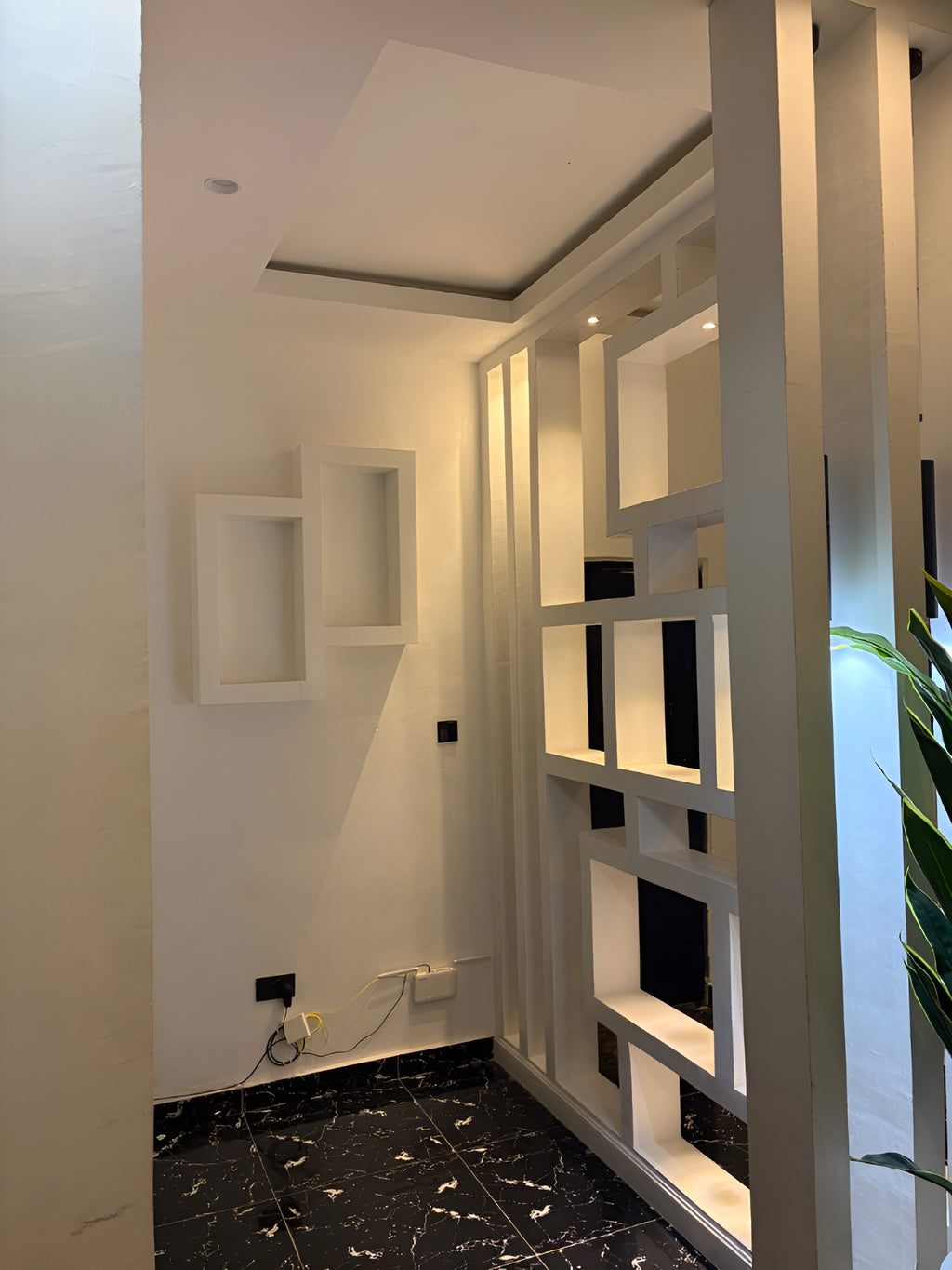 NO.18 NICOLE BALOGUN APT 8