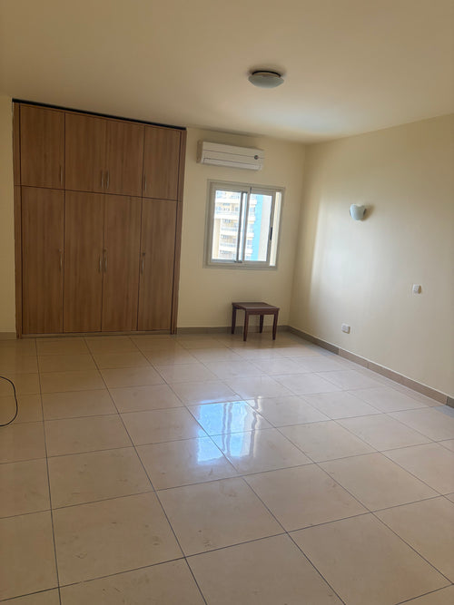 3 BEDROOM NON SERVICED APARTMENT(BANANA ISLAND) FOR RENT