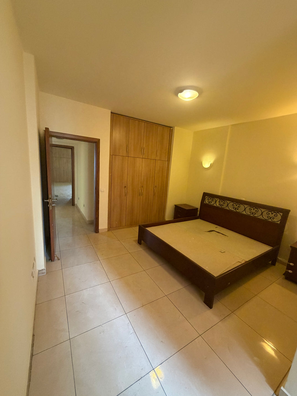 3 BEDROOM NON SERVICED APARTMENT(BANANA ISLAND) FOR RENT