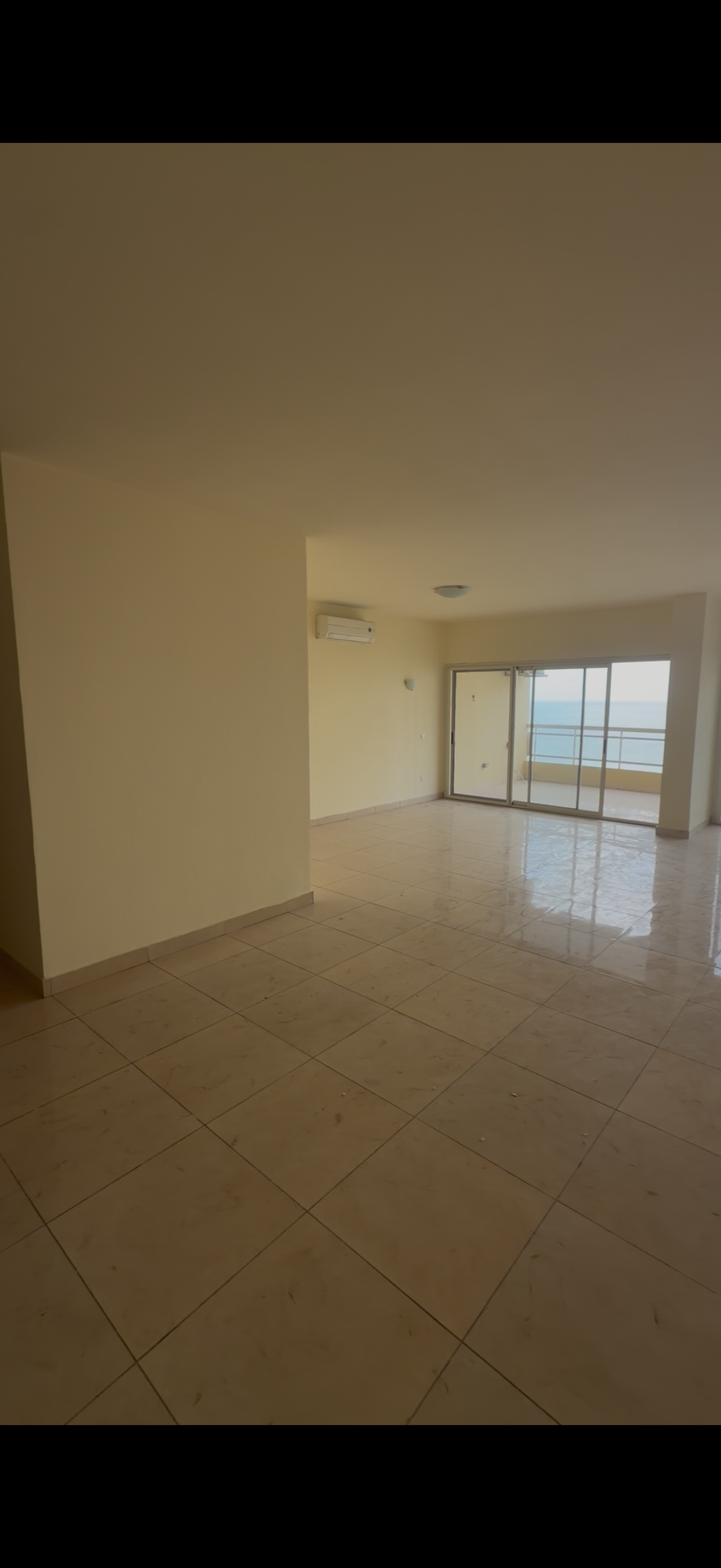3 BEDROOM NON SERVICED APARTMENT(BANANA ISLAND) FOR RENT