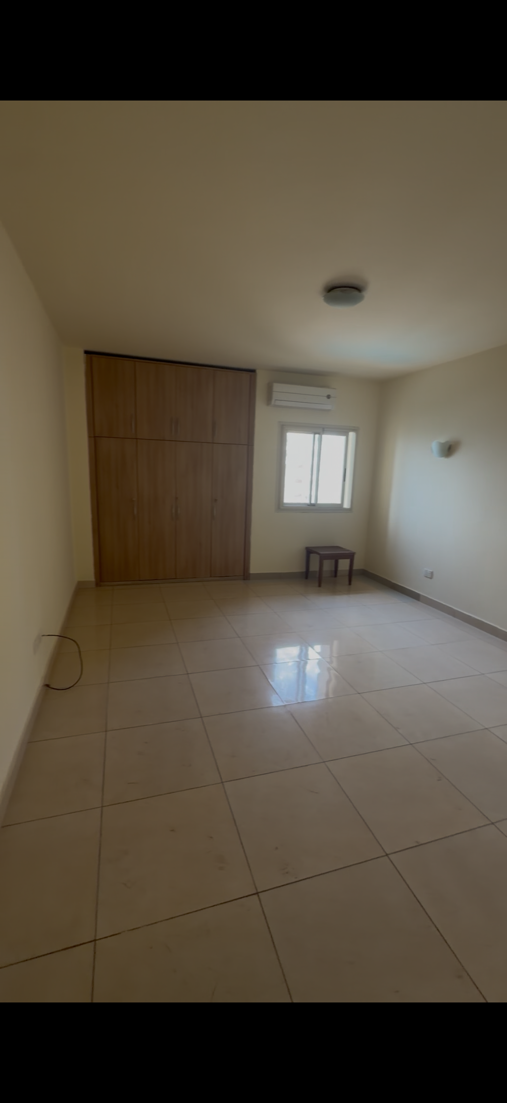 3 BEDROOM NON SERVICED APARTMENT(BANANA ISLAND) FOR RENT