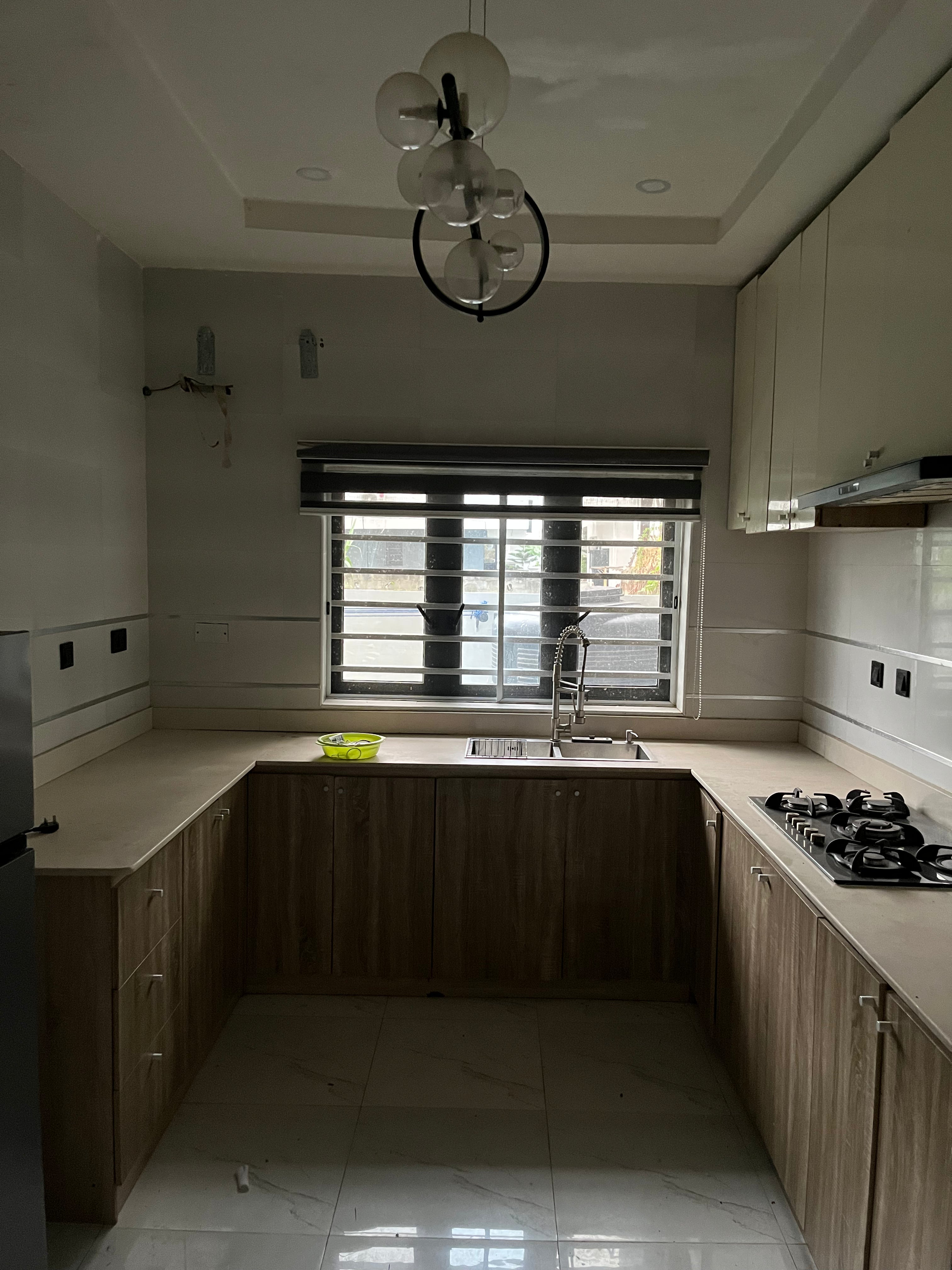 4BED 4BATH CHERRY BLOSSOM STREET CHEVRON