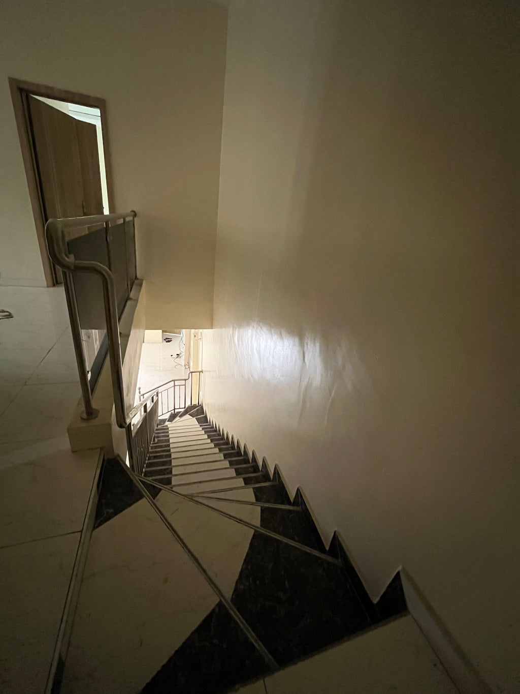 4BED 4BATH DANDELION STREET CHEVRON