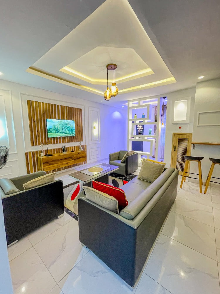 FATAI OLUSESI 2BED 2BATH