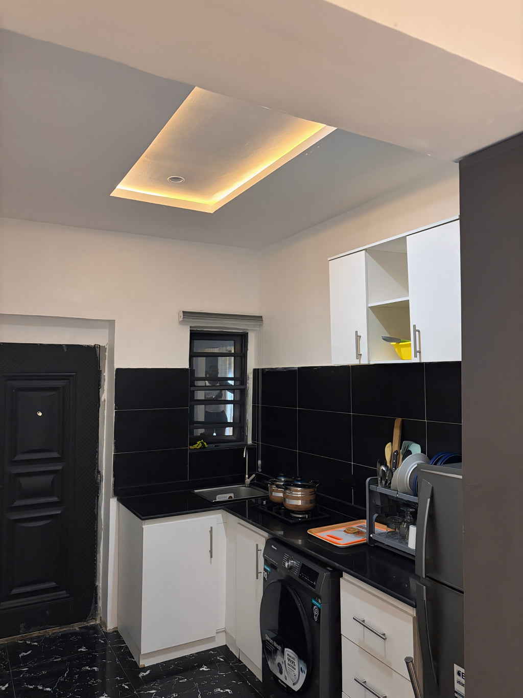 NO.18 NICOLE BALOGUN APT 8