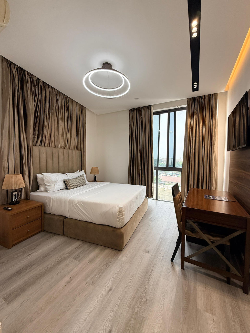 EDEN HEIGHTS 4BED 4 BATH